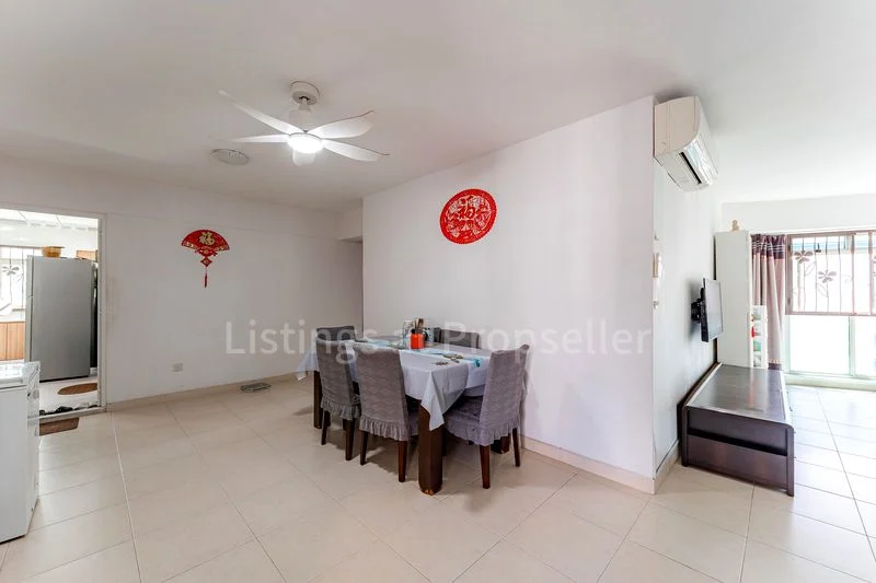 5 Room (5I) HDB for Sale in 105D Edgefield Plains - Image 4