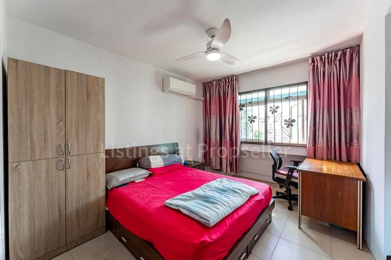 5 Room (5I) HDB for Sale in 105D Edgefield Plains - Image 8