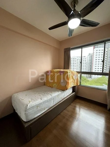 Premium HDB for Sale in  138C Yuan Ching Road - Image 3