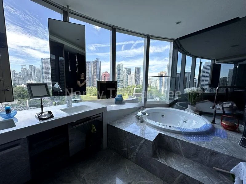 4 Bed Condo for Rent in  The Orchard Residences - Image 2