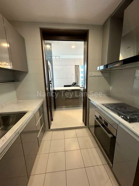 4 Bed Condo for Rent in  The Orchard Residences - Image 5