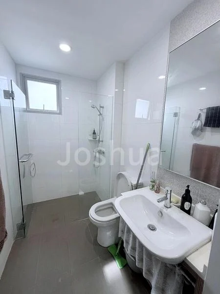 1 Bed Executive Condo for Rent in  Heron Bay - Image 9