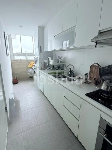 1 Bed Executive Condo for Rent in  Heron Bay - Image 12