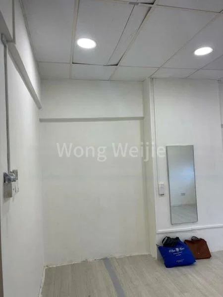 Office for Rent: Textile Centre - Image 1