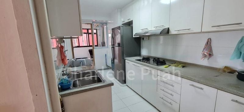 4 Room (4I) HDB for Rent in  161 Mei Ling Street - Image 2
