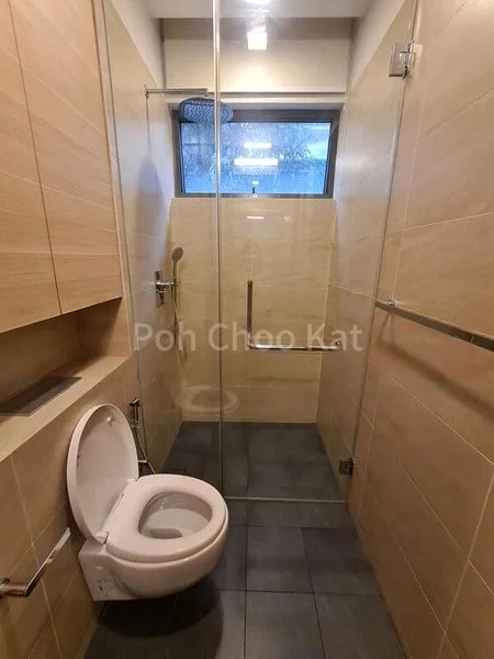 3 Bed Condo for Rent in  19 Balmoral - Image 10