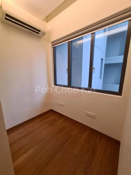 3 Bed Condo for Rent in  19 Balmoral - Image 11