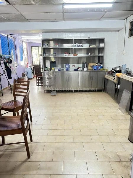 4 Bed Terraced House (Landed) for Sale in  Sennett Estate - Image 3