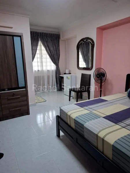 Master Room (HDB) for Rent in  125 Bukit Merah View - Image 1