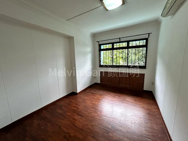 5 Room (5I) HDB for Sale in  348 Kang Ching Road - Image 5