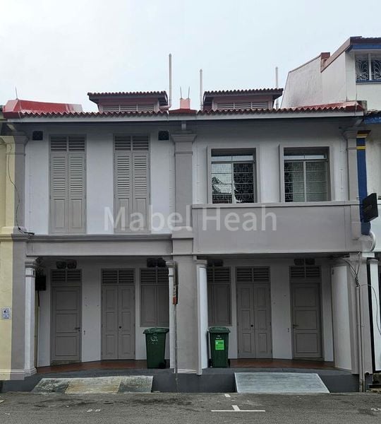Shop / Shophouse for Rent: Rowell Road - Image 1