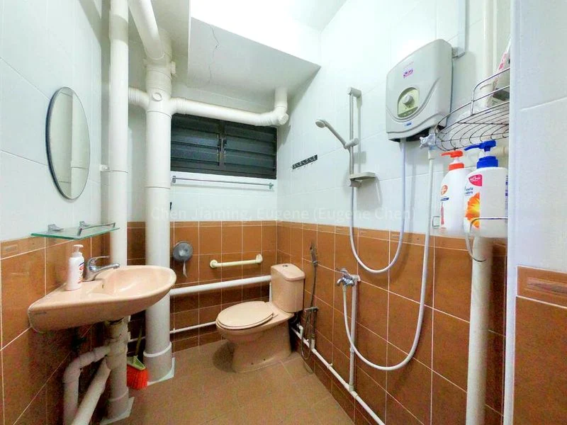 Common Room (HDB) for Rent in  109 Tampines Street 11 - Image 3