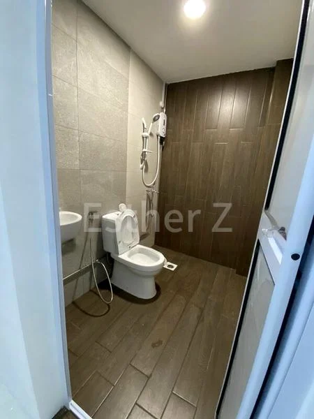 1 Bed Walk-up Apartment (Condo) for Rent in  Canberlin Lodge - Image 5