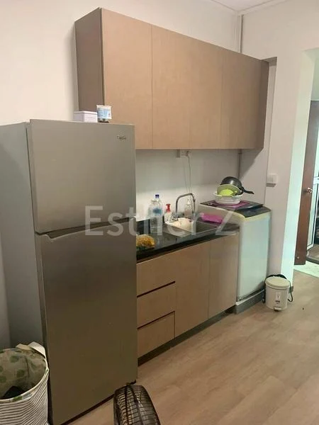 1 Bed Walk-up Apartment (Condo) for Rent in  Canberlin Lodge - Image 2