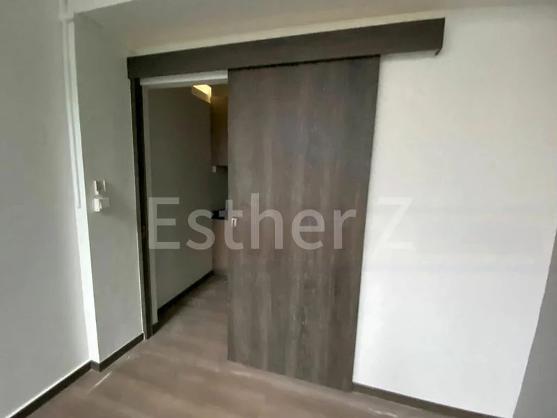 1 Bed Walk-up Apartment (Condo) for Rent in  Canberlin Lodge - Image 6