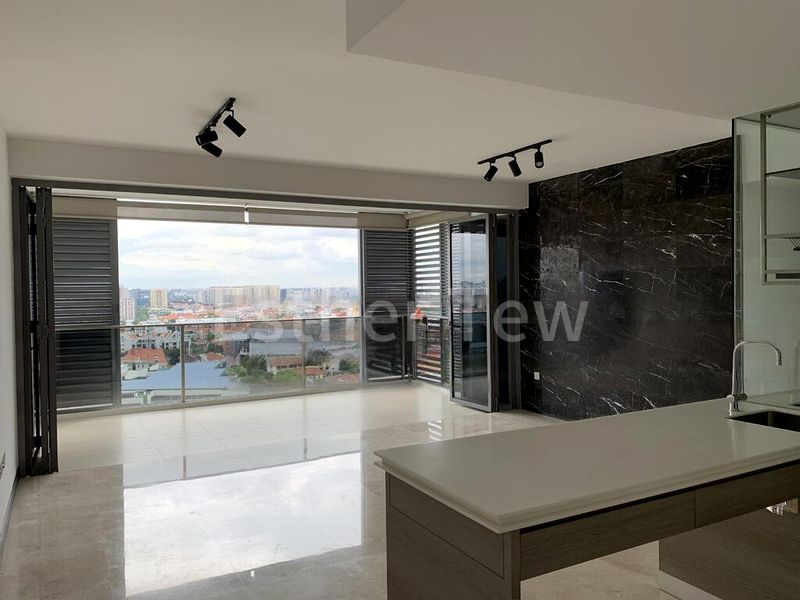 4 Bed Condo for Rent in  The Shore Residences - Image 2