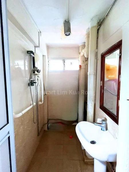 3 Room (3I) HDB for Sale in  35 Teban Gardens Road - Image 3