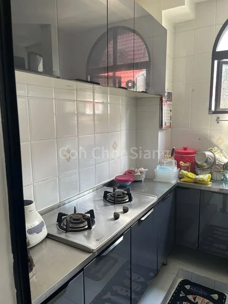 3 Bed Walk-up Apartment (Condo) for Rent in  Watercrest - Image 6