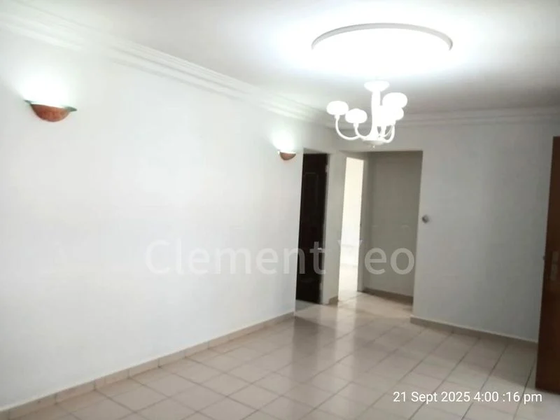 4 Room (4S) HDB for Sale in  720 Yishun Street 71 - Image 8