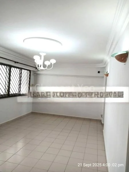 4 Room (4S) HDB for Sale in  720 Yishun Street 71 - Image 1