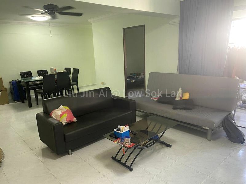 Executive HDB for Rent in  291C Compassvale Street - Image 2
