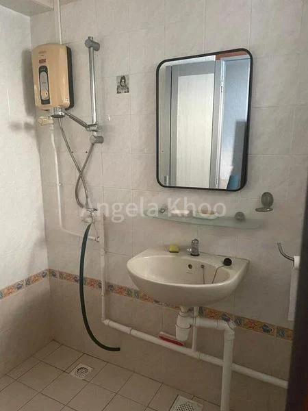 Common Room (HDB) for Rent in  655B Jurong West Street 61 - Image 3