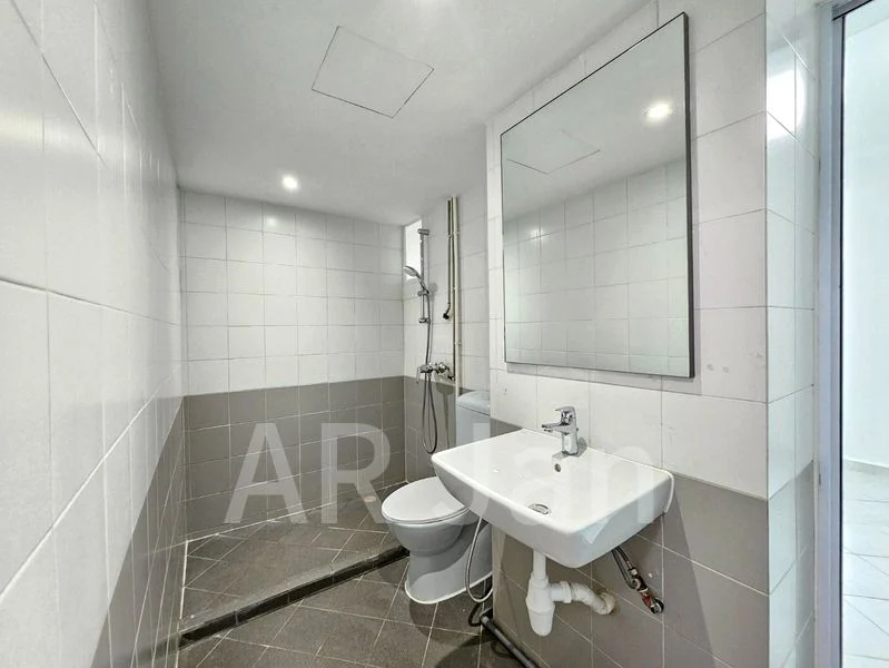 3 Bed Condo for Rent in Chancery Court - Image 7