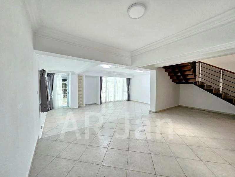 3 Bed Condo for Rent in Chancery Court - Image 2