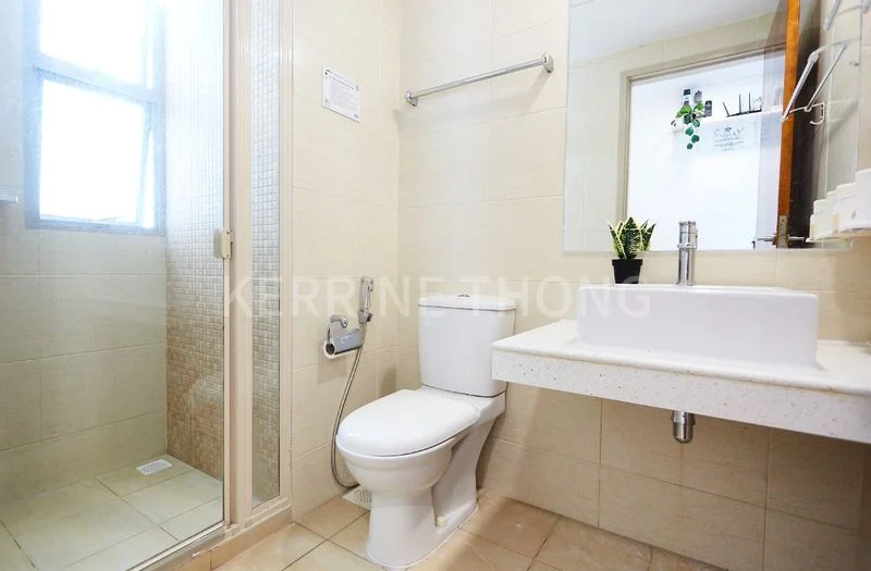 Common Room (Condo) for Rent in  The Lakeshore - Image 4