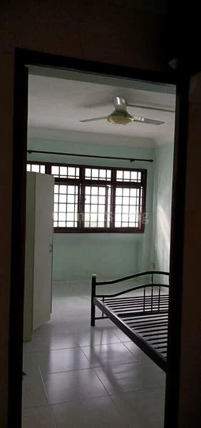 Common Room (HDB) for Rent in  419 Canberra Road - Image 2