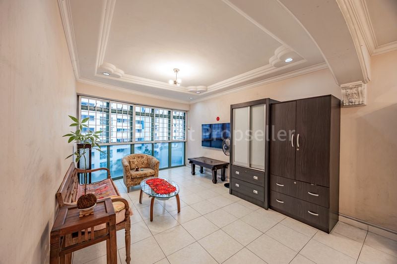 Executive HDB for Sale in 453 Choa Chu Kang Avenue 4 - Image 2