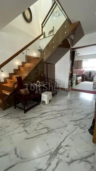 Maisonette HDB for Sale in  834 Yishun Street 81 - Image 3
