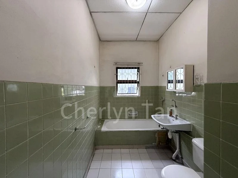 5 Bed Bungalow (Landed) for Sale in  Clementi Park - Image 9