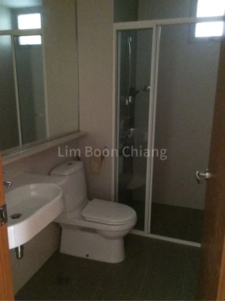 3 Bed Condo for Rent in The Raintree - Image 11