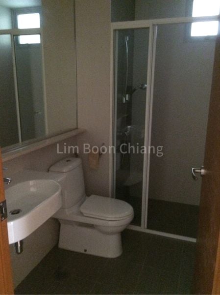 3 Bed Condo for Rent in The Raintree - Image 8