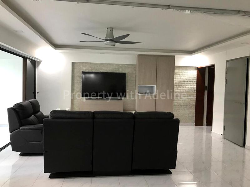 Executive HDB for Sale in  299C Compassvale Street - Image 6