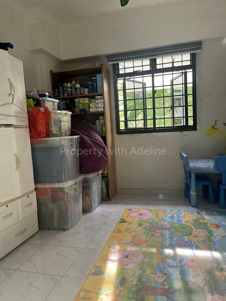 Executive HDB for Sale in  299C Compassvale Street - Image 2
