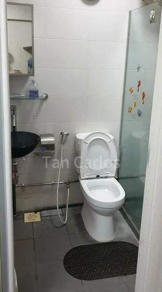 5 Room (5I) HDB for Rent in  304B Anchorvale Link - Image 4