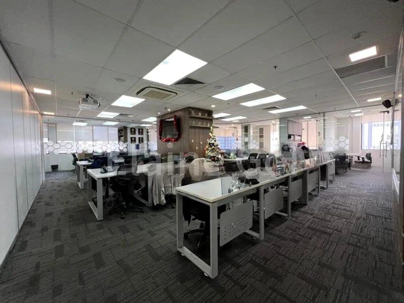 Office for Sale: International Plaza - Image 9