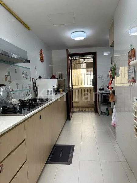 4 Bed Condo for Sale in  Seletaris - Image 18