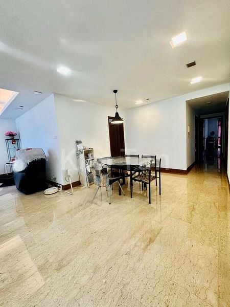 4 Bed Condo for Sale in  Seletaris - Image 15