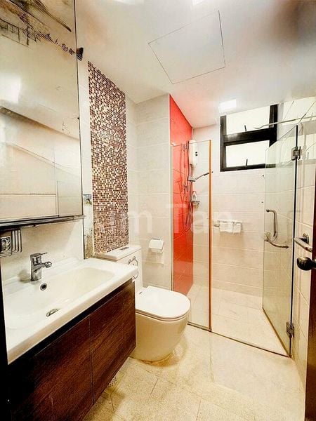 4 Bed Condo for Sale in  Seletaris - Image 4