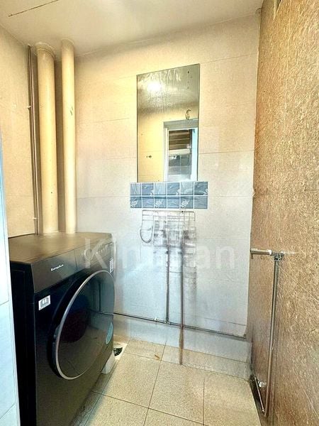 4 Bed Condo for Sale in  Seletaris - Image 3