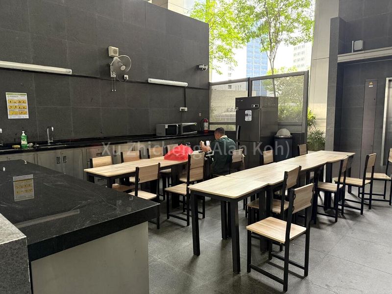 Office for Rent: Frasers Tower - Image 2