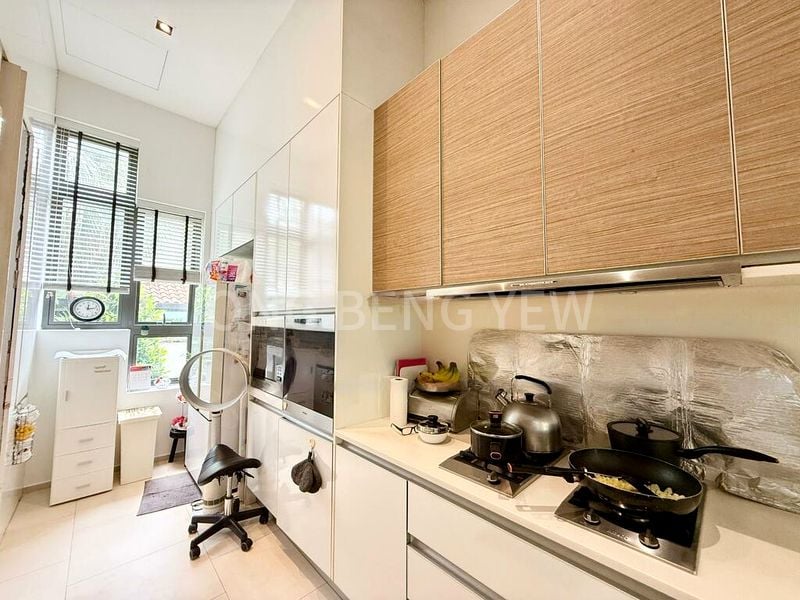 4 Bed Cluster House (Landed) for Sale in  Seven Crescent - Image 3