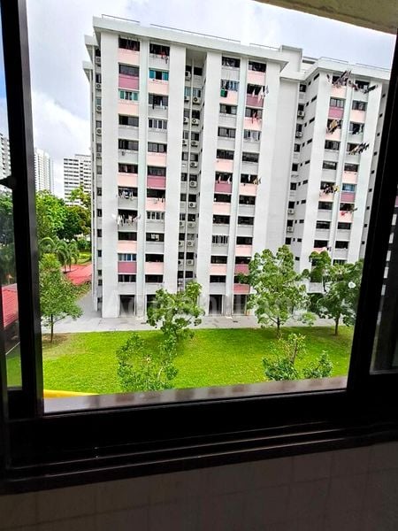Common Room (HDB) for Rent in  65 Telok Blangah Drive - Image 8
