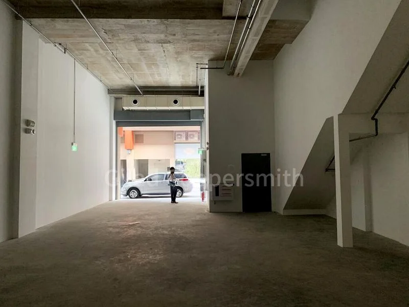 Light Industrial (B1) for Rent: Nordcom I - Image 1