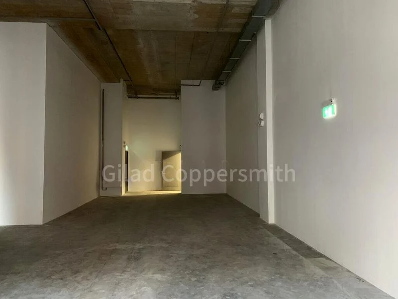 Light Industrial (B1) for Rent: Nordcom I - Image 6