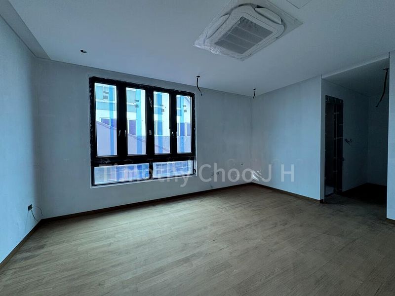 7 Bed Bungalow (Landed) for Sale in  Jalan Lapang - Image 8