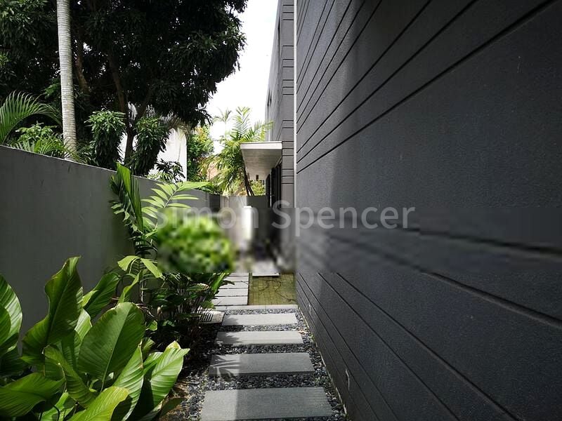 5 Bed Bungalow (Landed) for Rent in  Tan Kim Cheng Road - Image 3